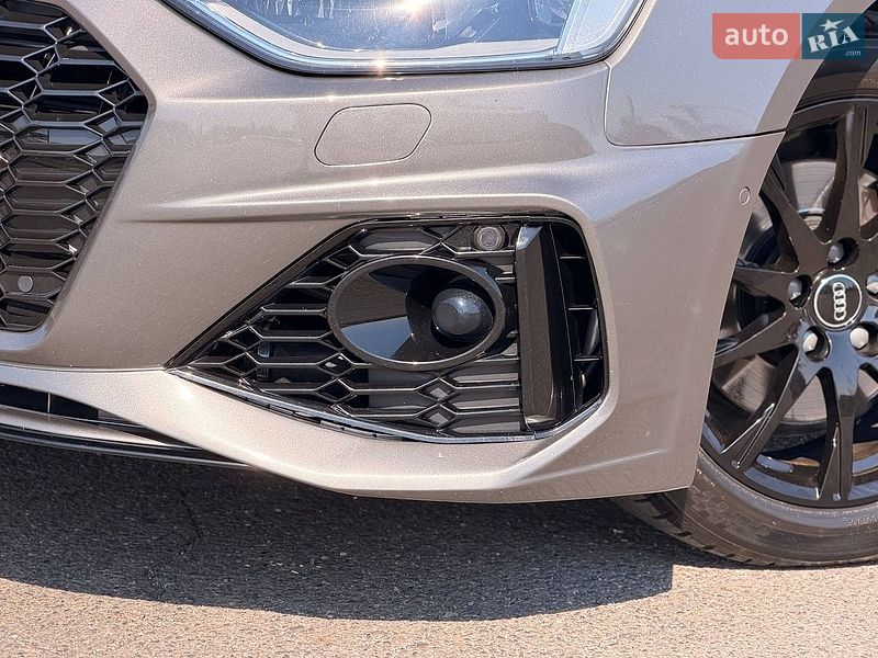 Седан Audi A4 2020 в Кривому Розі