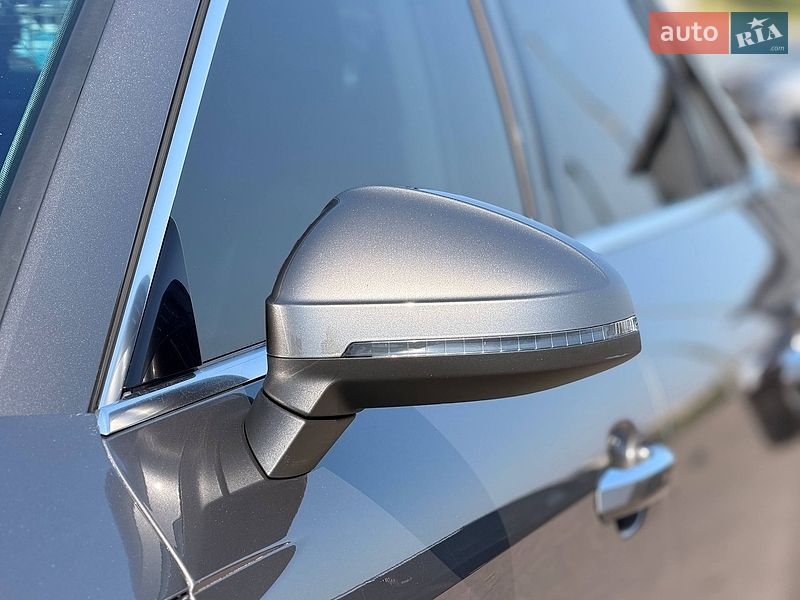 Седан Audi A4 2020 в Кривому Розі