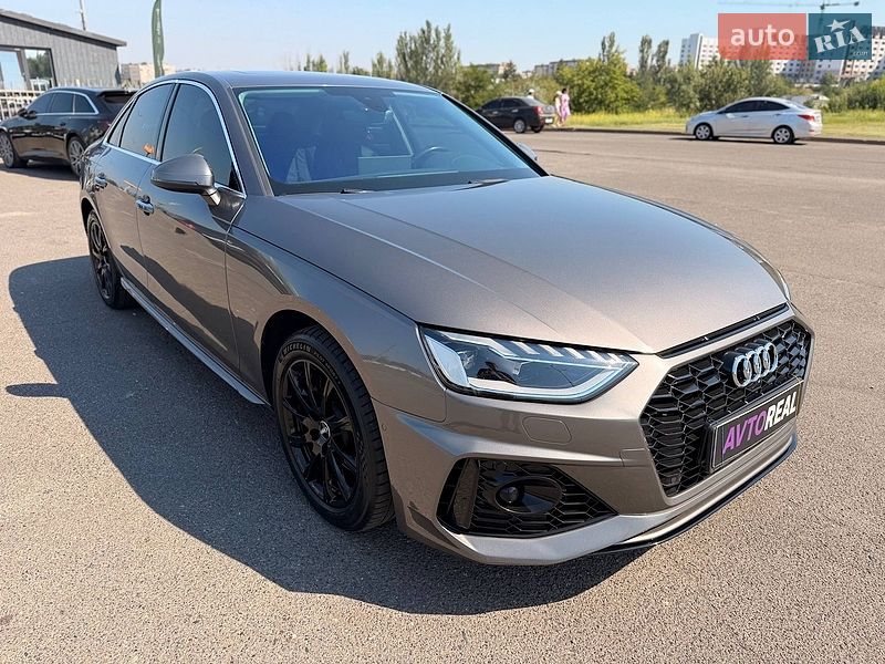 Седан Audi A4 2020 в Кривому Розі