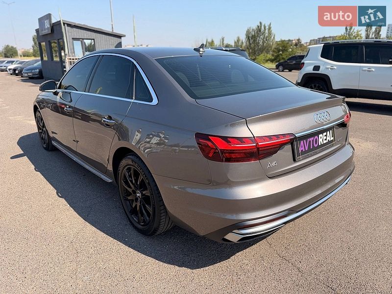 Седан Audi A4 2020 в Кривому Розі