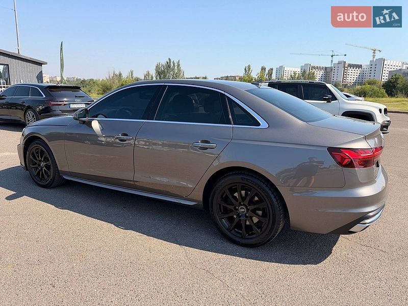 Седан Audi A4 2020 в Кривому Розі