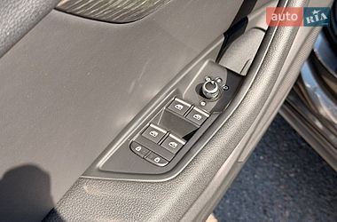 Седан Audi A4 2020 в Кривому Розі