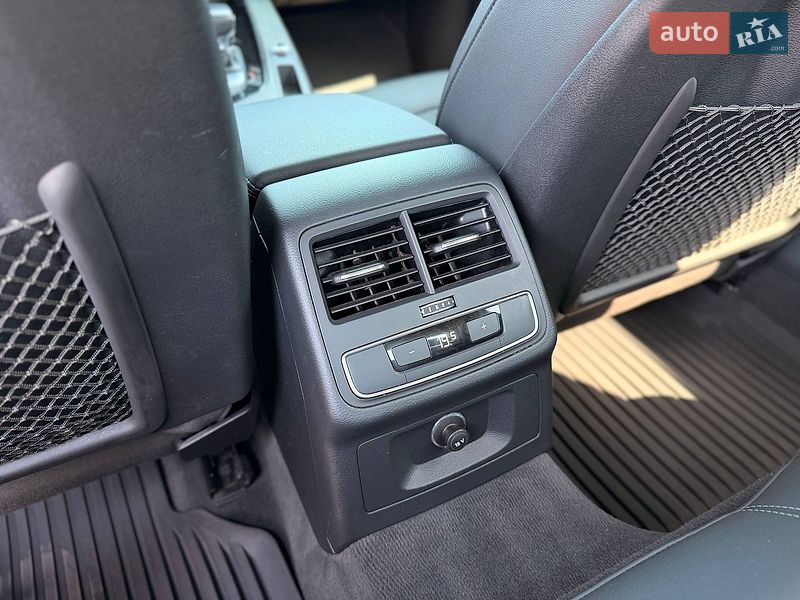 Седан Audi A4 2020 в Кривому Розі