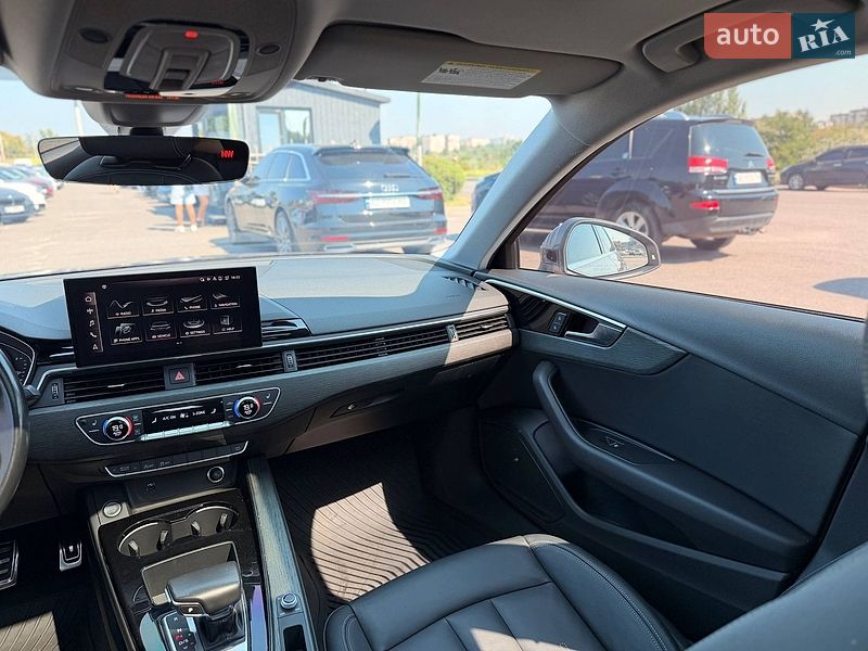Седан Audi A4 2020 в Кривому Розі