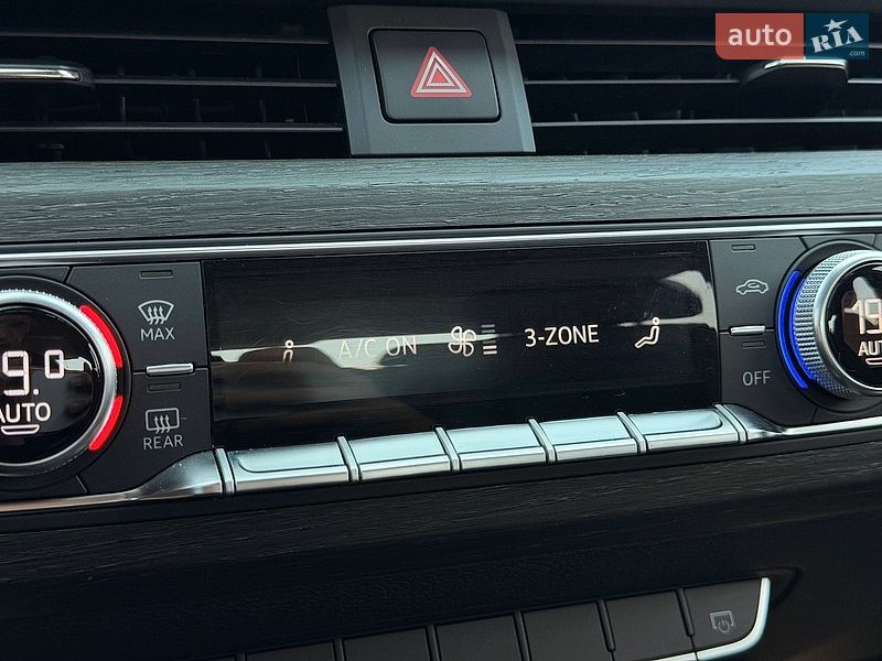 Седан Audi A4 2020 в Кривому Розі