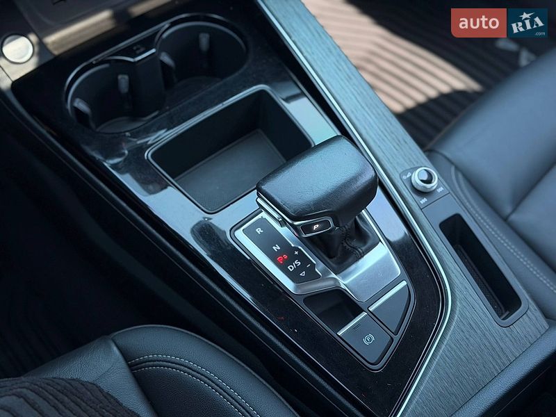 Седан Audi A4 2020 в Кривому Розі