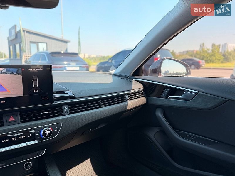 Седан Audi A4 2020 в Кривому Розі