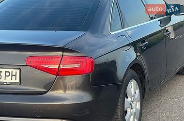 Седан Audi A4 2012 в Вінниці