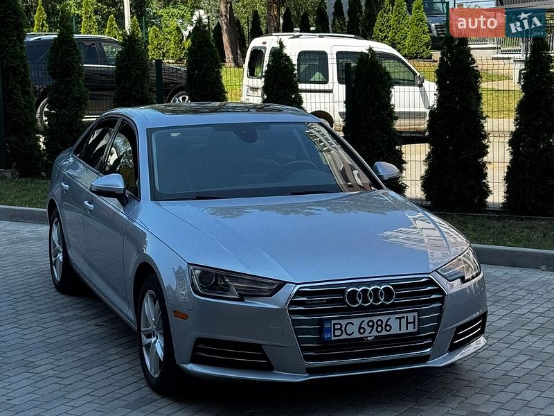 Седан Audi A4 2016 в Львові