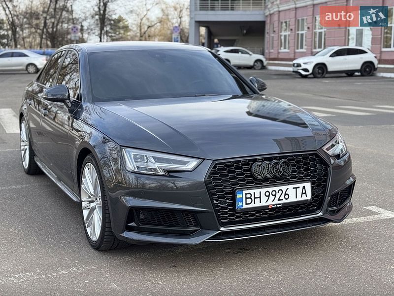 Седан Audi A4 2018 в Львові