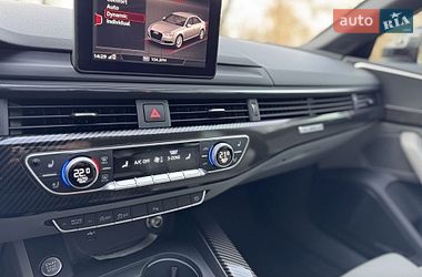 Седан Audi A4 2018 в Львові