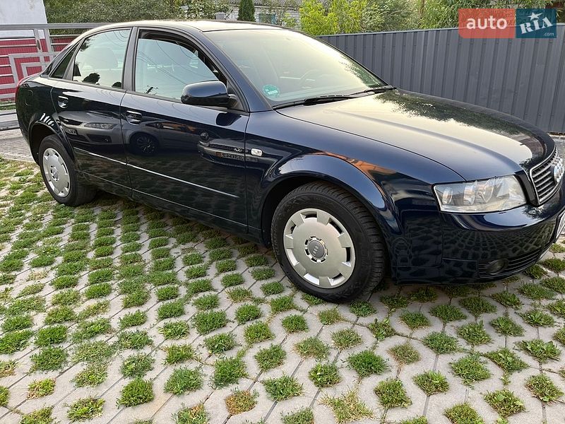 Седан Audi A4 2004 в Звягелі