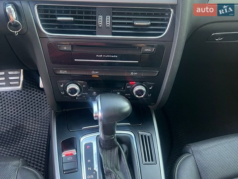 Універсал Audi A4 2011 в Вараші