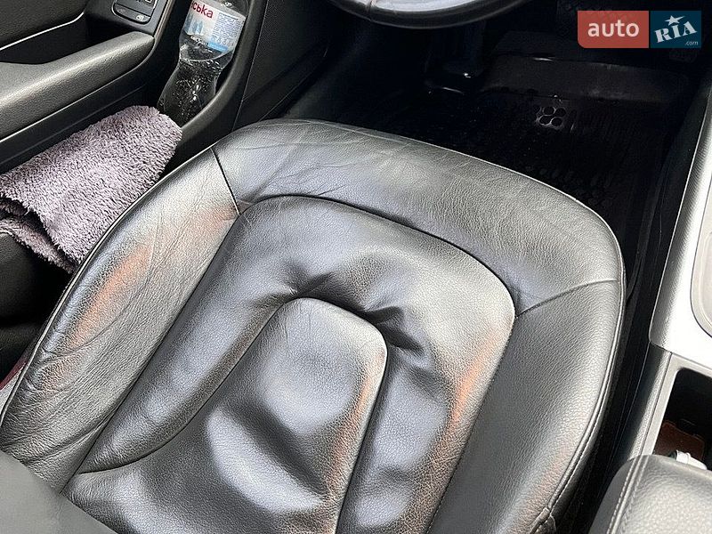Седан Audi A4 2013 в Києві