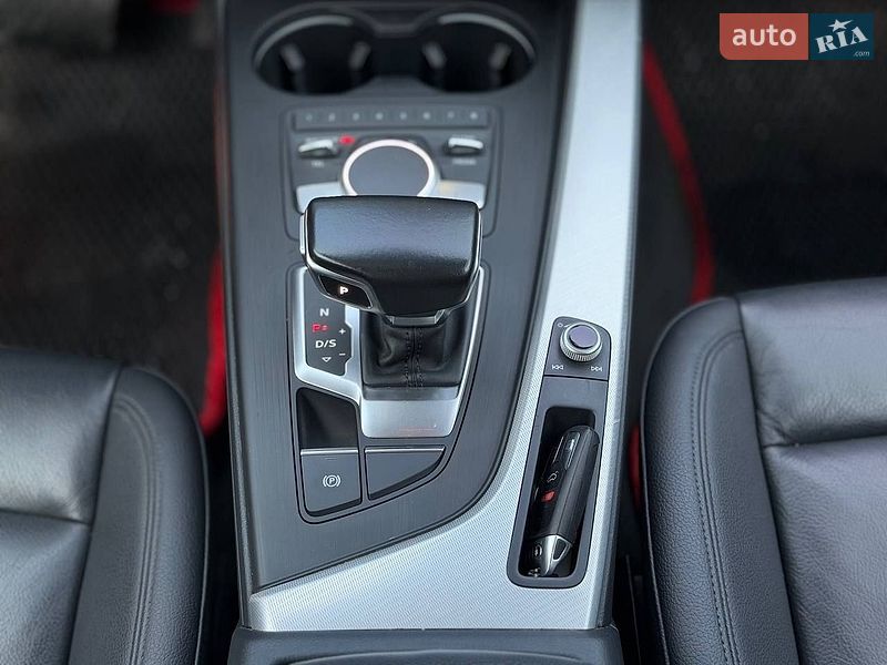 Седан Audi A4 2017 в Києві