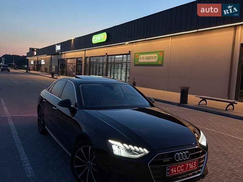 Audi A4, photos from the listing