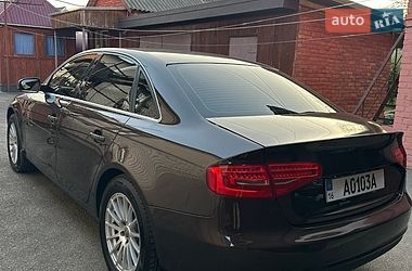 Седан Audi A4 2013 в Києві