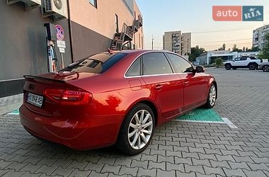Седан Audi A4 2013 в Хмельницькому