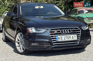 Седан Audi A4 2015 в Днепре