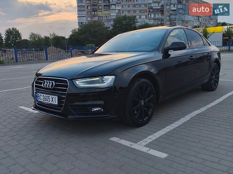 Седан Audi A4 2012 в Шептицькому