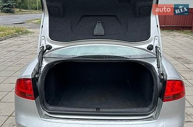 Седан Audi A4 2006 в Луцке