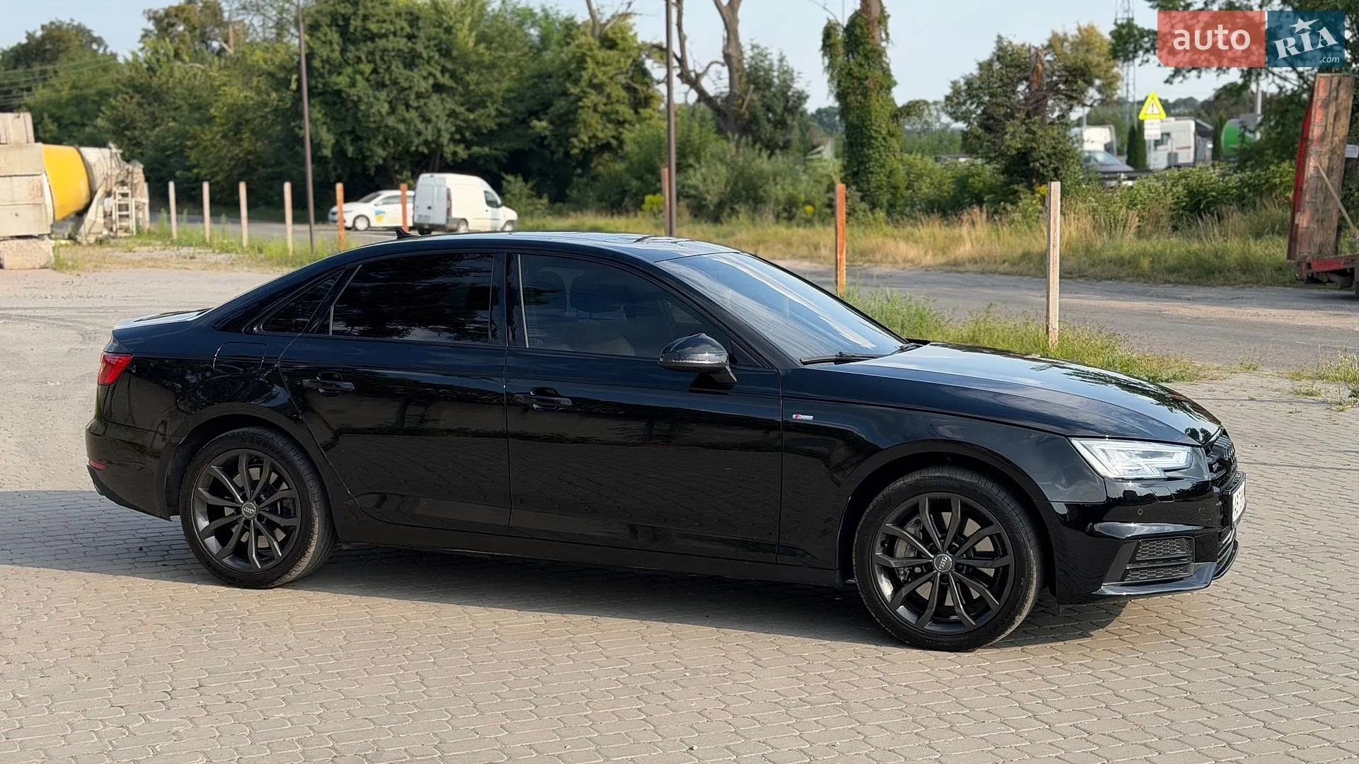 2017 Audi A4 - мініатюра 12