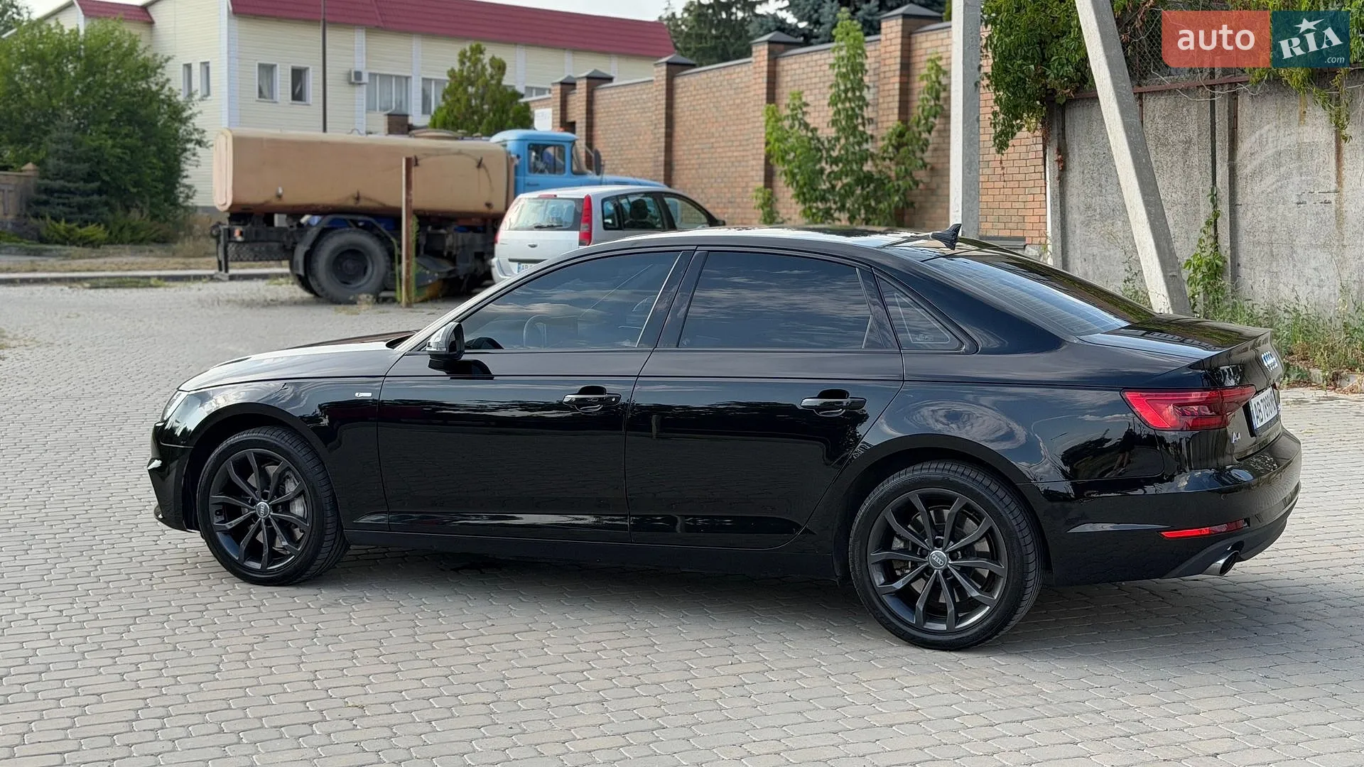 2017 Audi A4 - мініатюра 18