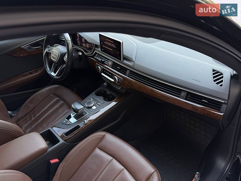 Седан Audi A4 2016 в Вінниці