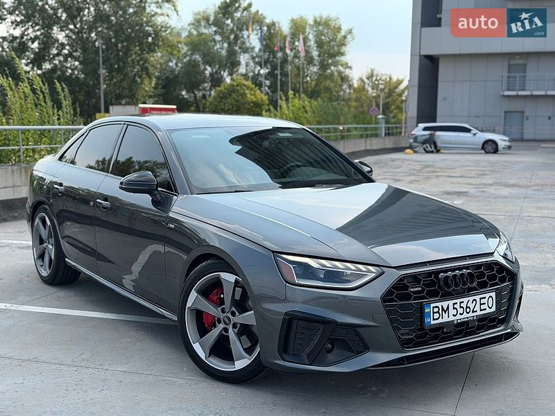 Седан Audi A4 2023 в Києві