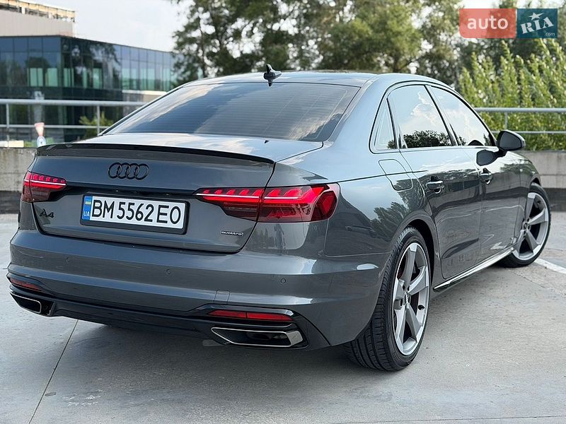 Седан Audi A4 2023 в Києві