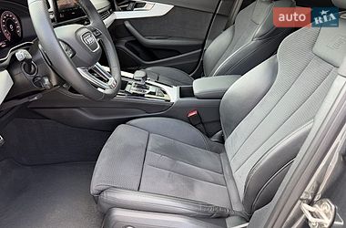 Седан Audi A4 2023 в Києві