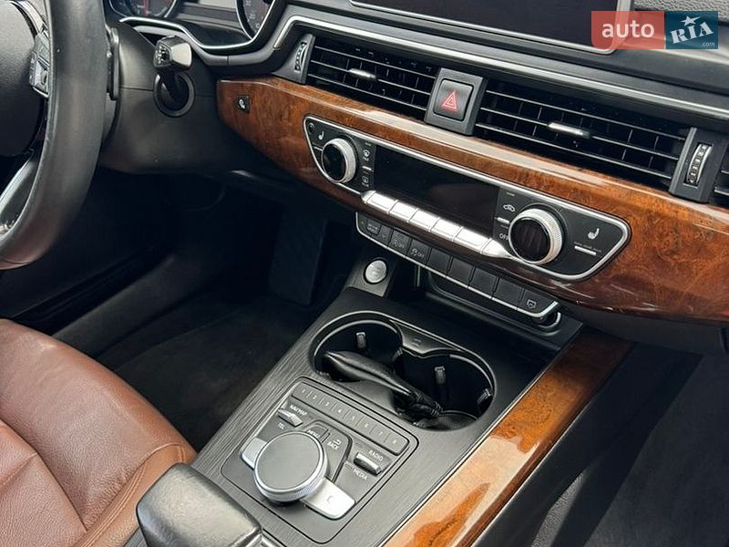 Седан Audi A4 2017 в Рівному