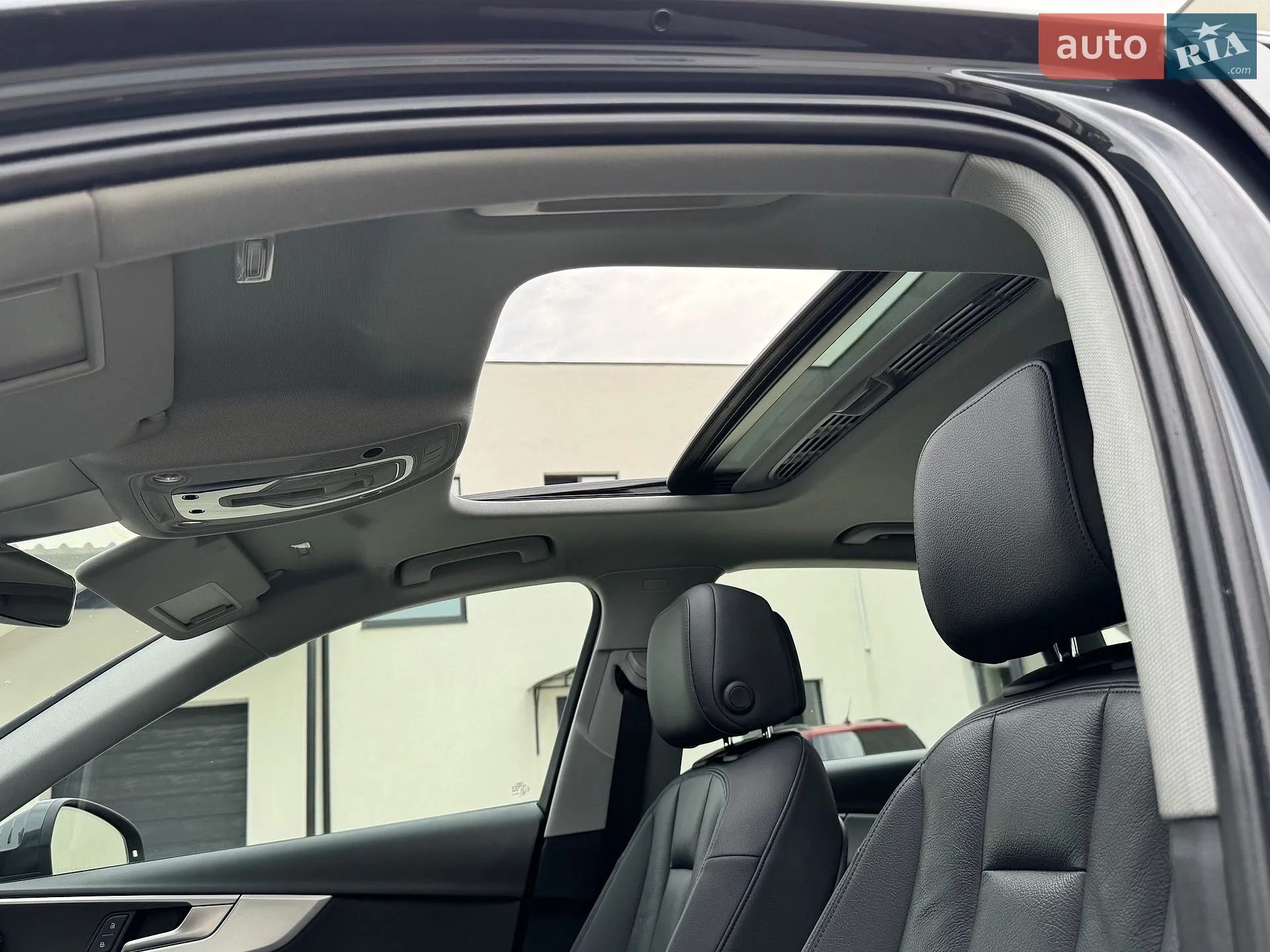 2017 Audi A4 - мініатюра 48