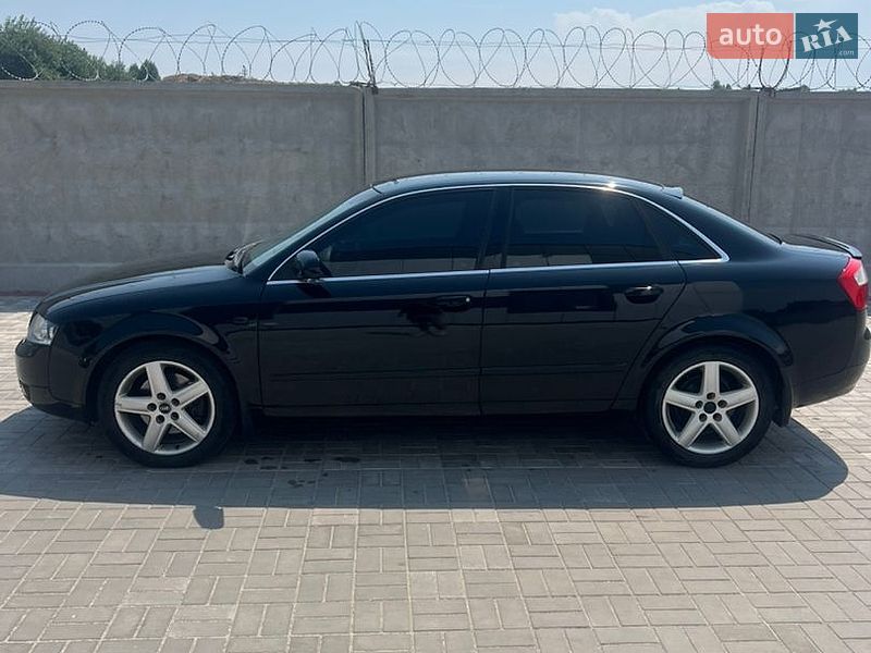 Седан Audi A4 2002 в Кременчуці