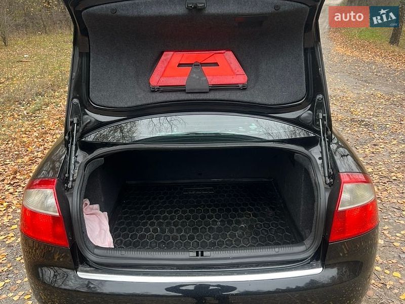 Седан Audi A4 2002 в Кременчуці
