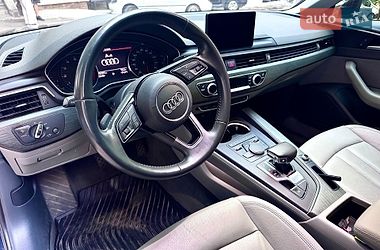 Седан Audi A4 2018 в Дніпрі