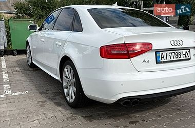 Седан Audi A4 2014 в Киеве