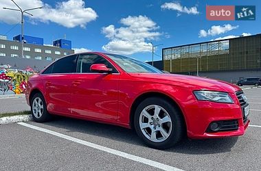 Седан Audi A4 2010 в Киеве