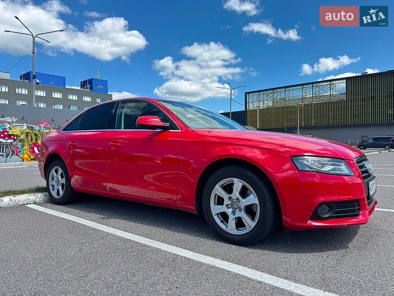Седан Audi A4 2010 в Киеве