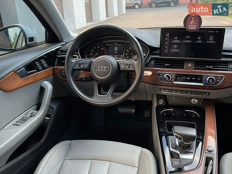 Седан Audi A4 2023 в Рівному