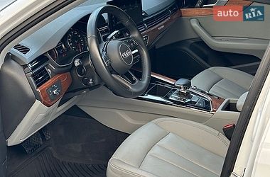 Седан Audi A4 2023 в Рівному