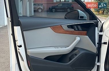 Седан Audi A4 2023 в Рівному