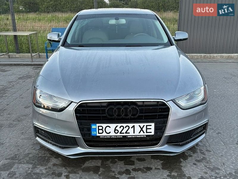 Седан Audi A4 2014 в Львове