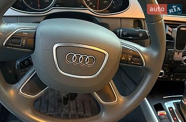 Седан Audi A4 2014 в Львове