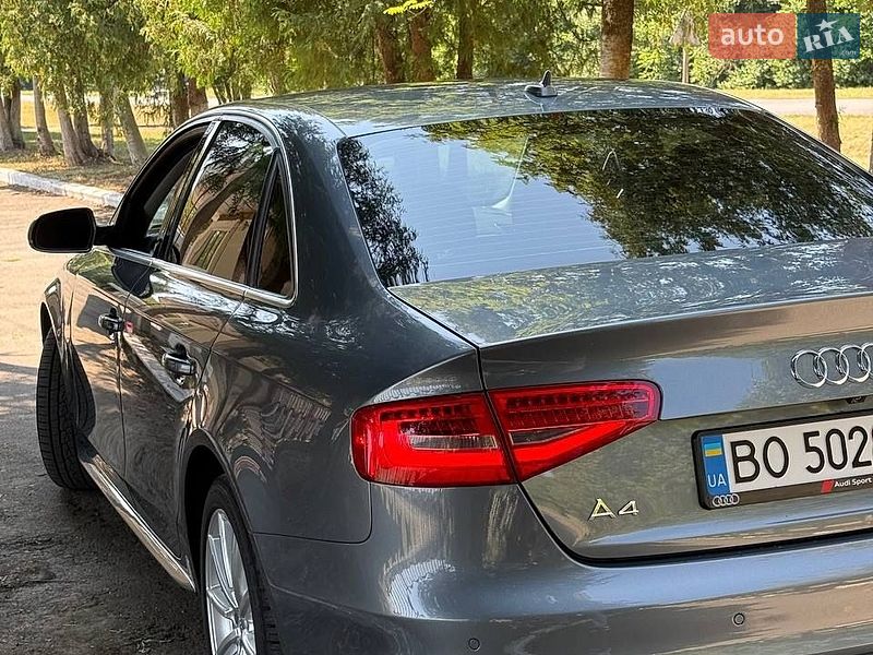 Седан Audi A4 2013 в Бучачі