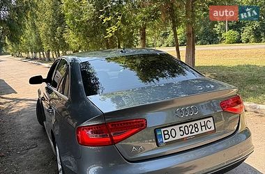 Седан Audi A4 2013 в Бучачі