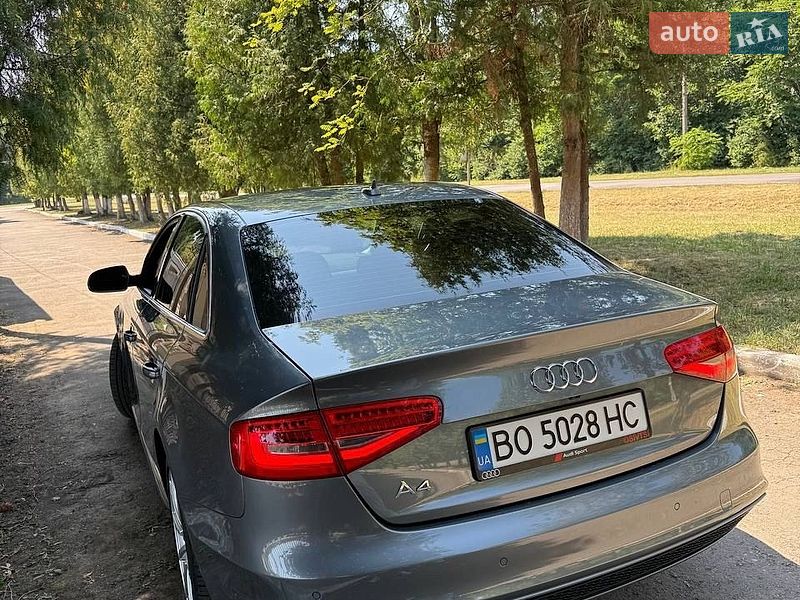 Седан Audi A4 2013 в Бучачі