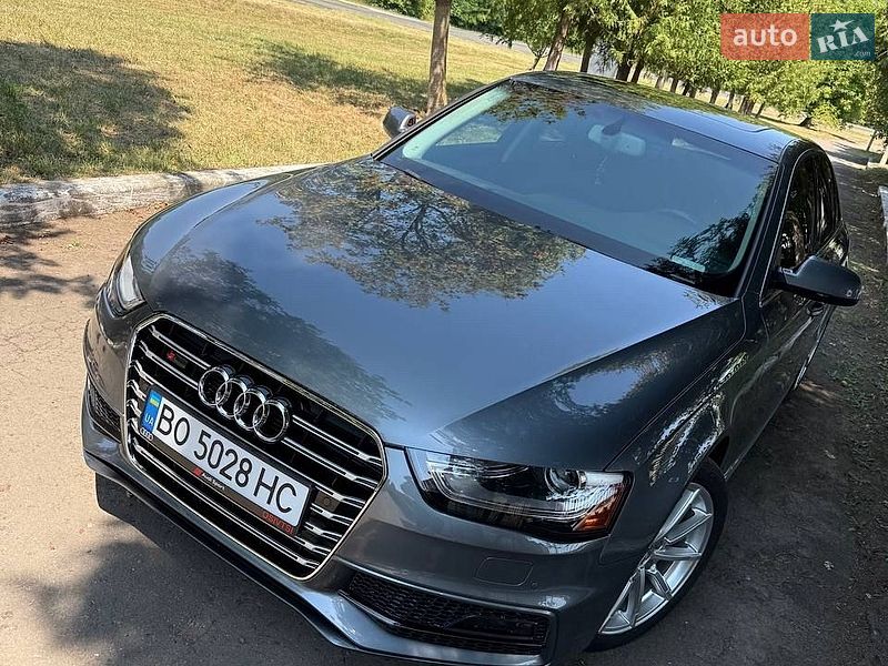 Седан Audi A4 2013 в Бучачі
