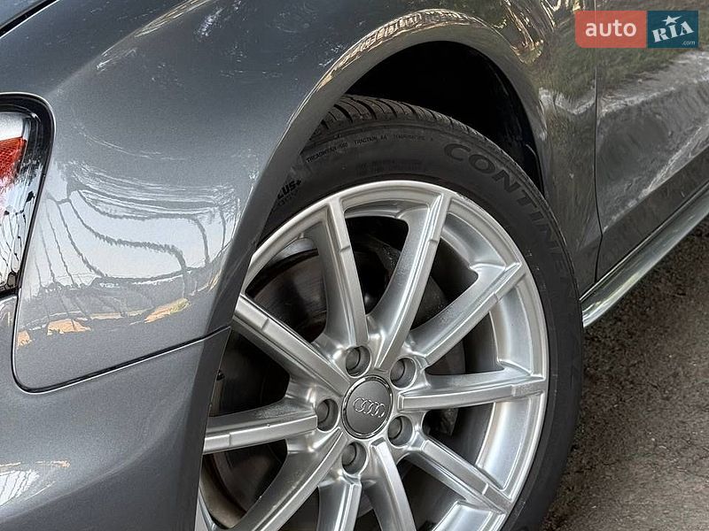 Седан Audi A4 2013 в Бучачі
