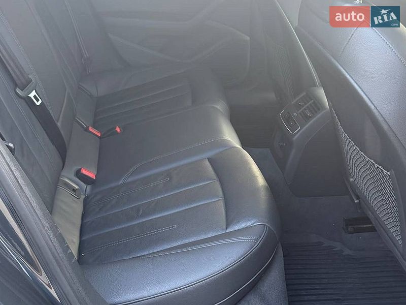 Седан Audi A4 2016 в Полтаві